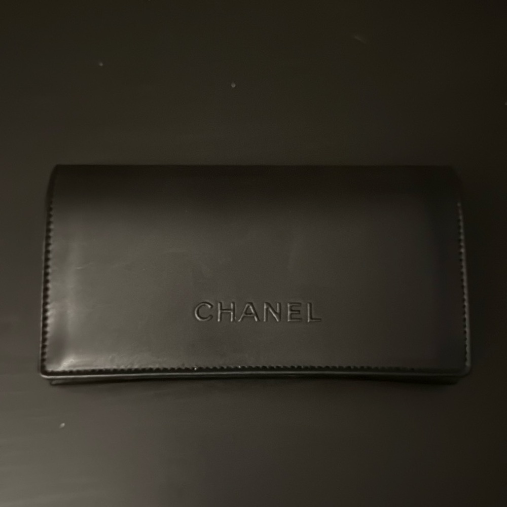 Chanel sunglass case calf skin leather - Picture 2 of 3